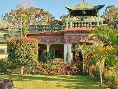 Garuga lakeside resort